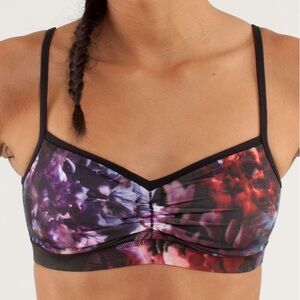 Lululemon pirouette bra size 6